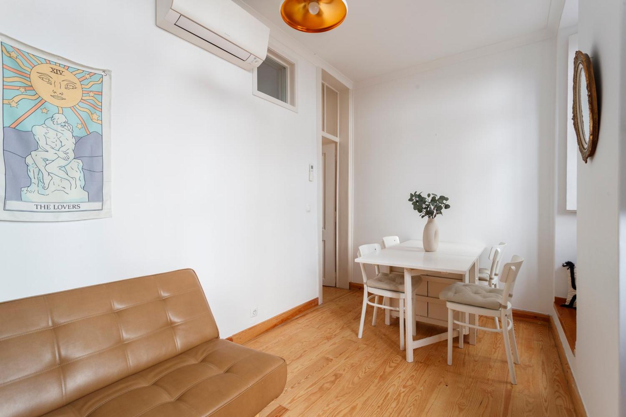 Bica Cozy Apartment Lisbon Exterior photo
